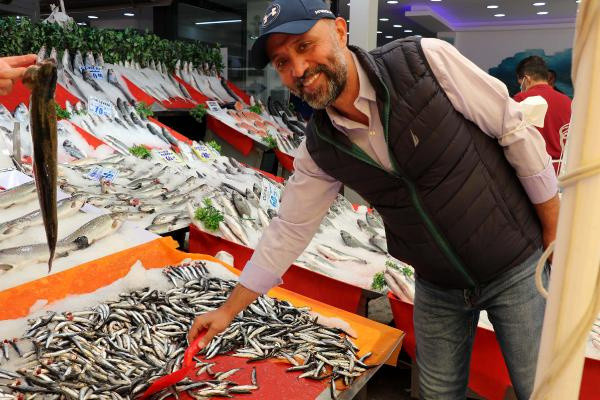 Hamsi tezgaha erken düştü! Kilosu bakın ne kadar - Resim: 1