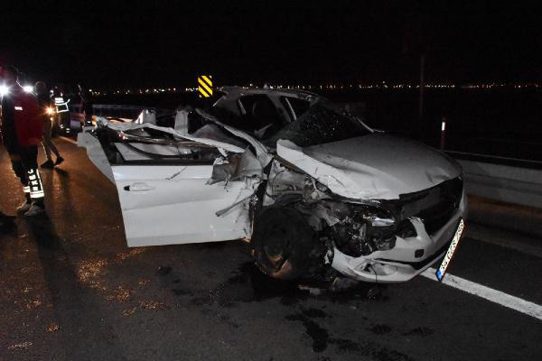 Adana'ya gidiyorlardı! Düğün yolunda feci kaza: 2 kişi öldü, 4 yaralı var - Resim: 0