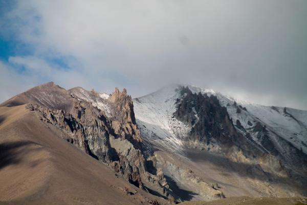 Kar sürprizi! Erciyes’in zirvesi beyaza büründü - Resim: 0