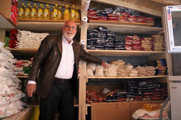 Sivas'ta bu bakkalda her şey ücretsiz! 100 bin liralık... - Resim: 0