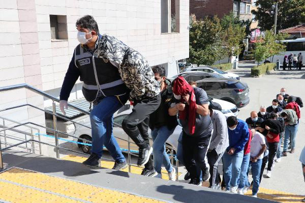 Eskişehir merkezli 6 ilde fuhuş operasyonu! Çok sayıda gözaltı var - Resim: 1