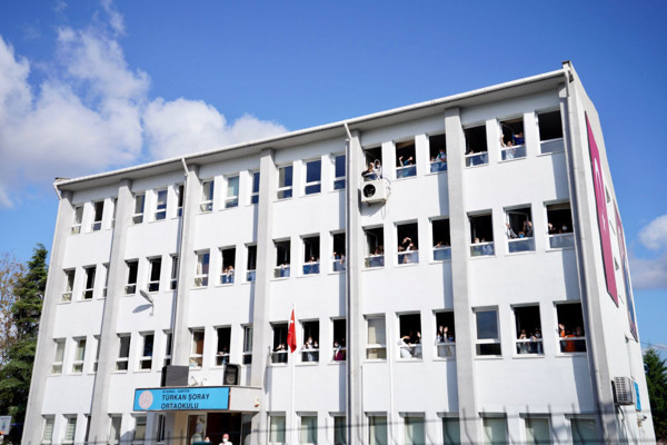 Ekrem İmamoğlu Türkan Şoray bir araya geldi: Bu bana çok fazla, utandım - Resim: 0