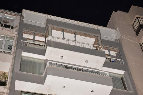 İzmir'de eğlence için bir araya gelen arkadaşlar arasında bıçaklı kavga! 1 kişi öldü - Resim: 0