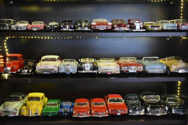 Konya'da arkadaşı hediye etti hobisi oldu! Bin euro üzerinde olan var - Resim: 1