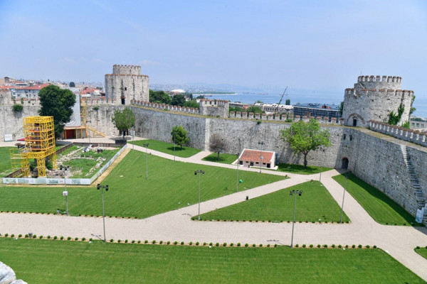 Tarihe ilgi duyanların yeni adresi Yedikule Hisarı - Resim: 0