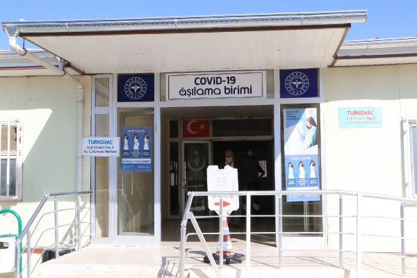 'Kırmızı' kategorideki Şanlıurfa'da aşı odaları boş kaldı! "Tekrar atak ihtimali var" - Resim: 1