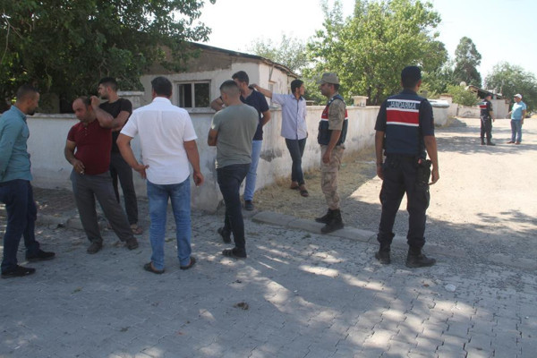 Elazığ'da 3 çocuk annesini öldürdü! Cezası belli oldu: Meğer daha önce... - Resim: 0