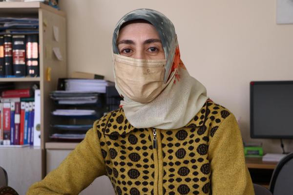 İki üniversite mezunu eşten çalıştırmayan kocaya boşanma davası: Karnımda 5 aylık bebeğim öldü - Resim: 0