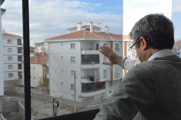 Aksaray'da kanser tedavisi gören öğretmene öğrencilerinden duygulandıran ziyaret - Resim: 1