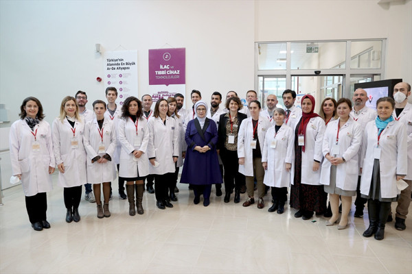 Emine Erdoğan TÜBİTAK'ta açılış yaptı: Hızlı, konforlu ve pratik olması sevindirici - Resim: 0