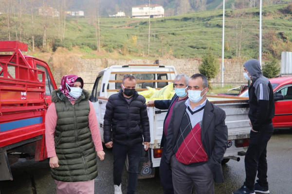 Rize'de ucuza almak için kuyruğa girdiler! 5 bin TL'den satışa sunuldu - Resim: 0