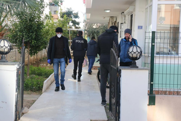 Antalya'da misafir olarak gitti kanlar içinde bulundu: Anne gözyaşlarını tutamadı - Resim: 0