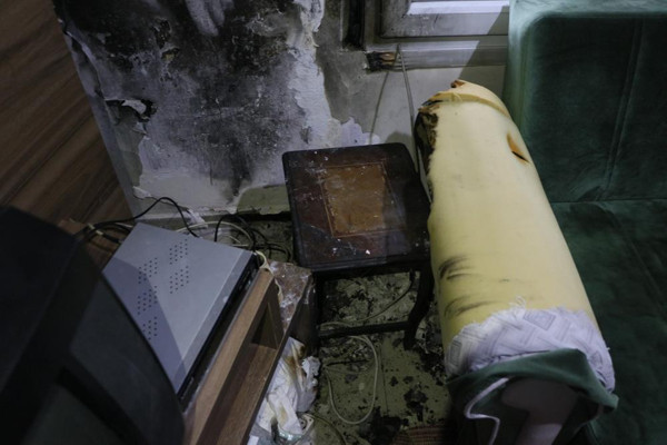 Mersin'de oğlunun eve getirdiği hoparlör kabusu yaşattı! Ölümden son anda kurtuldular - Resim: 1