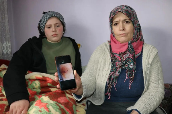 Van'da yolda yürüyen genç kız hayatının şokunu yaşadı: Kimse korkudan dışarı çıkamıyor - Resim: 0