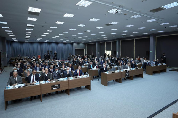 Türkiye'nin en ucuz ekmeği Mersin'de satılıyor! Fiyatı bakın ne kadar: 3 taneden fazla veremiyoruz - Resim: 2