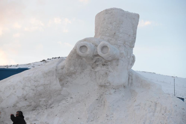 Ardahan 70 kamyon kar taşındı! Atatürk heykelinin son halini görenler şaştı kaldı - Resim: 0