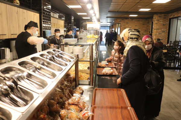 Sakarya'da fiyatları gören gözlerine inanamıyor! Çay fiyatına çorba satılıyor: Elektrik artsın hiç problem değil - Resim: 2
