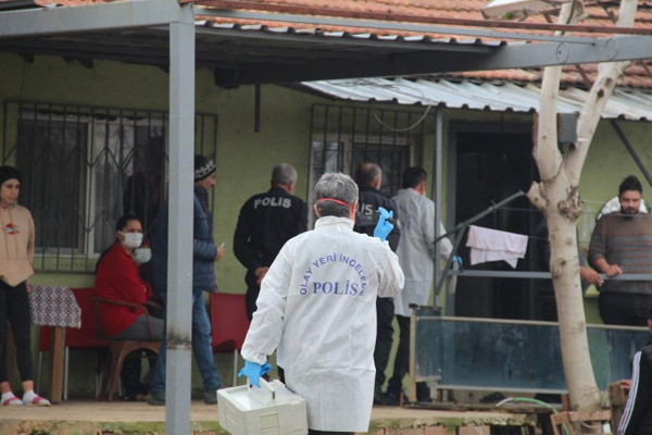 Antalya'da genç anaokulu öğretmeninin odasına giren ailenin dünyası başına yıkıldı - Resim: 0