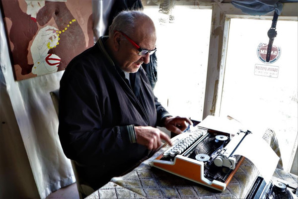 Bu işin fazla ömrü yok en fazla 2 seneye biter! 51 yılda 2 çocuğunu bu işle okuttu - Resim: 0