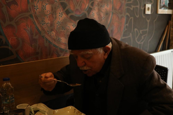 91 yaşında hiç virüse yakalanmadı! Sağlığının sırrını verdi: Haftada en az 2 defa... - Resim: 0