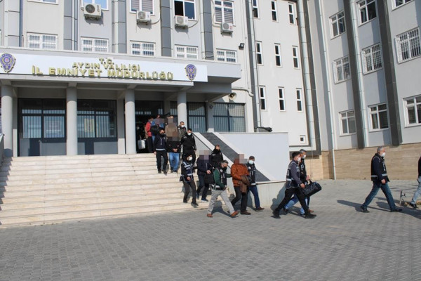 Aydın'da 'bizim kızlar harçlık bekliyor' diye mesaj attı! Skandal patladı: İlk defa böyle bir şeyle karşılaştım - Resim: 2