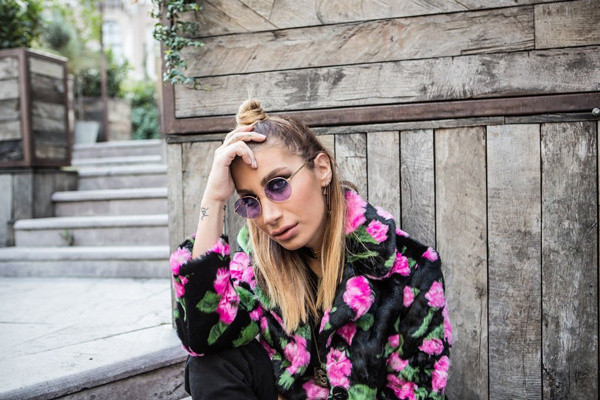 İrem Derici'den kendisine evlenme teklifi eden hayranına şok cevap! Olayların kadını yine durmadı - Resim: 1