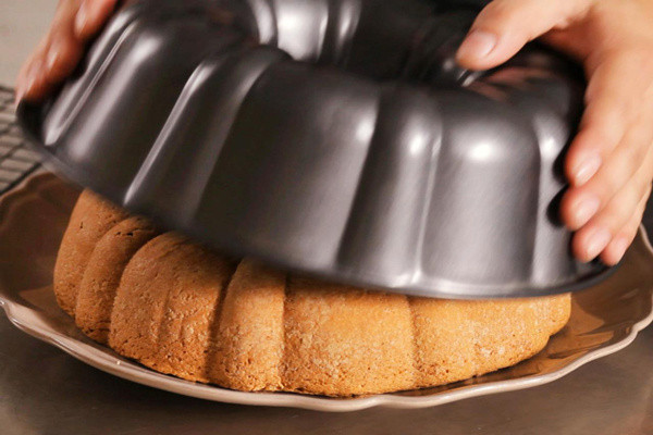 Güzelim kekiniz kalıbından bir türlü çıkmıyorsa bunları deneyin! Çayın yanı keksiz kalmasın - Resim: 0