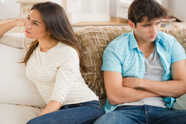 Erkeklerin henüz olgunlaşamadığını bu davranışları sayesinde anlayabilirsiniz! - Resim: 0