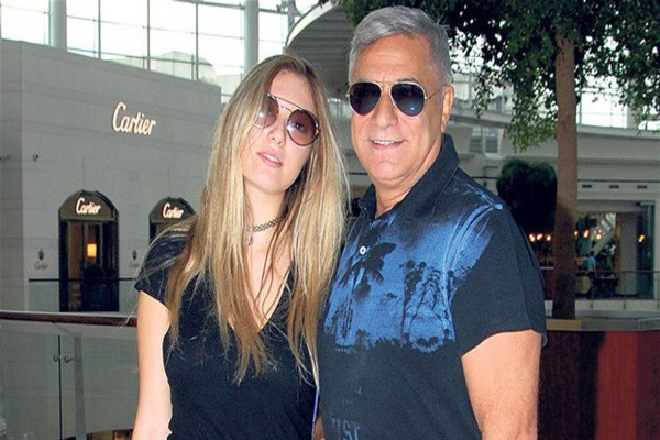 Yasmin Erbil iktidarı övmesine öfkelendi, babası Mehmet Ali Erbil'e yargı dağıttı! Bomba paylaşım... - Resim: 1