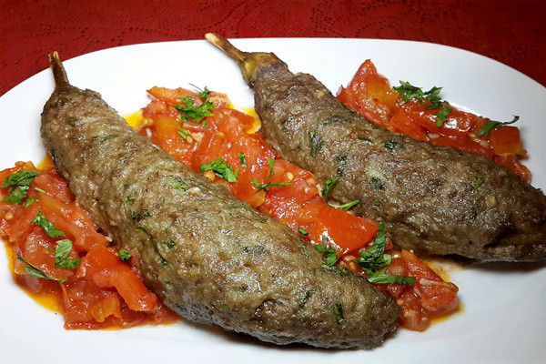 Görüntüsü bile acıktıyor! Mantolu patlıcan varsa herkes akşam yemekte olacak - Resim: 0