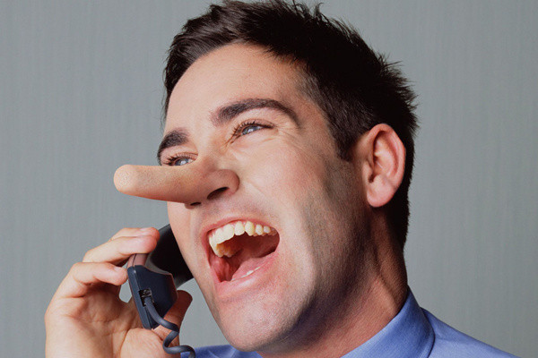 İlişkide erkeklerin yalan söyleme nedeni ortaya çıktı! Bu yöntemlerle yalan söyleyen erkeği anında fark edin - Resim: 0