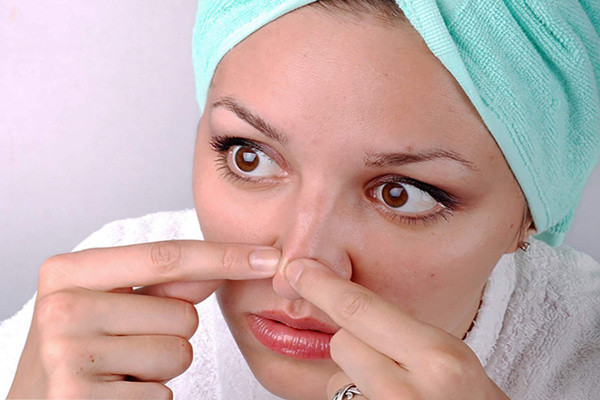 Baş belası siyah noktalar artık canınızı sıkmasın! İşte siyah noktalardan kolayca kurtulmanın püf noktaları - Resim: 0