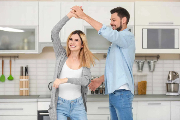 Soğuk ve mesafeli duran başak burcunun bu yüzünü hiç görmediniz! Başak burcu erkeği aşık olduğunda bunları yapıyor - Resim: 1