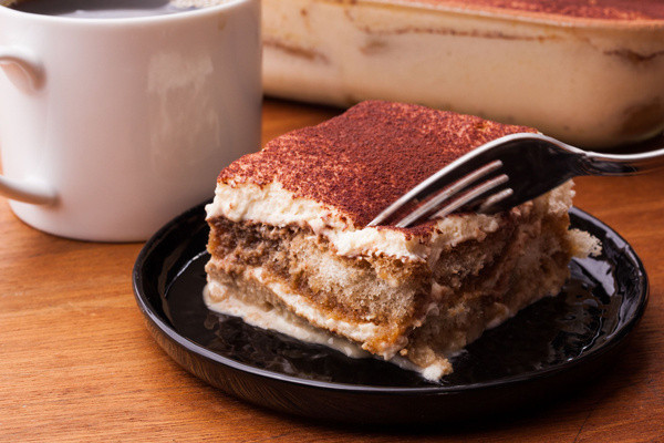 Böyle tiramisu yemediniz! Eltinizi kıskançlıktan çatlatacak, herkesin bayılacağı tiramisu tarifi - Resim: 0