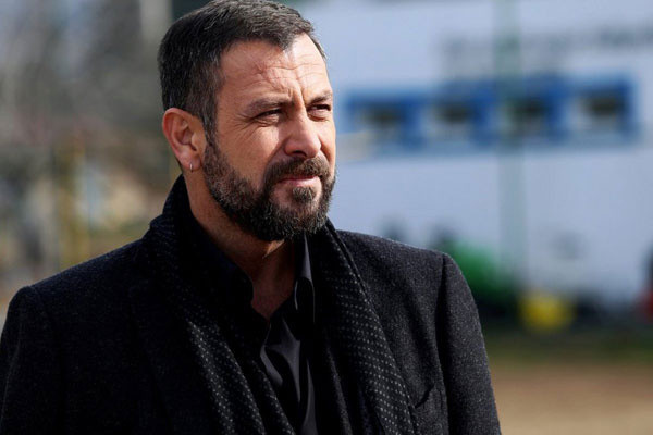 Nejat İşler sevgilisine yapılan saygısızlığı affetmedi! Yumruk yumruğa kavgayı zar zor ayırdılar - Resim: 0