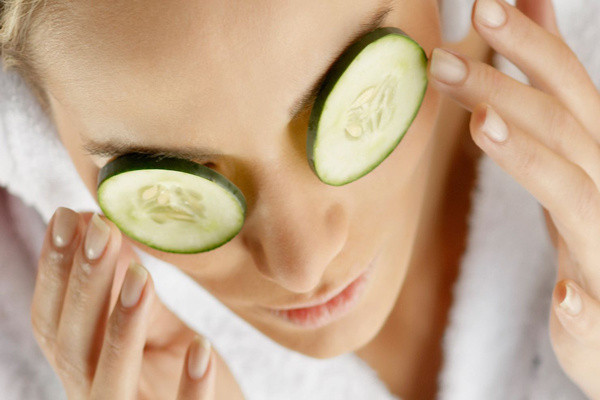 Moraran ve kırışan göz çevresi için bu yöntemleri denediğinizde 10 yaş gençleşeceksiniz - Resim: 0