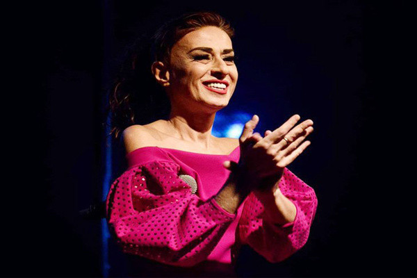 Motorsikletli sürücüye çarpan ve yaralayan Yıldız Tilbe hakkında şok eden karar verildi! - Resim: 1