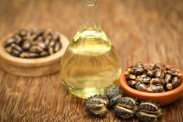 Saç köklerinizin hızlı bir şekilde güçlenmesini istiyorsanız bu yağları mutlaka deneyin! - Resim: 2