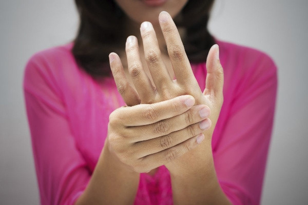 Sabah eliniz uyuşuk şekilde uyanıyorsanız dikkat! Hiç vakit kaybetmeyin... - Resim: 0