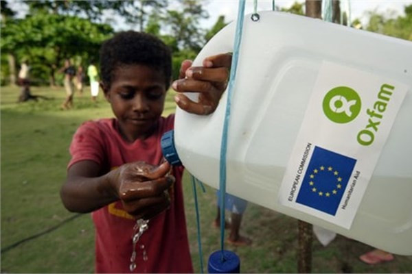 Dünyanın yarısından daha zengin 62 insan! - Resim: 1