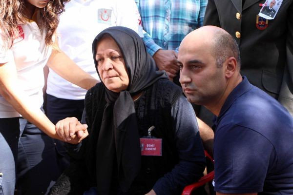 Günün en acı karesi Muğla'dan! Şehidin oğlu... - Resim: 1