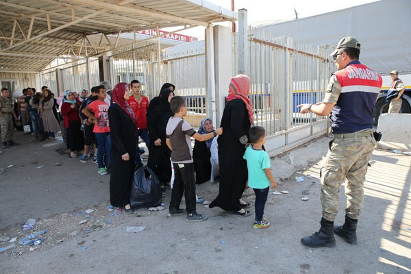 Suriyeliler akın akın memleketlerine gidiyor - Resim: 3