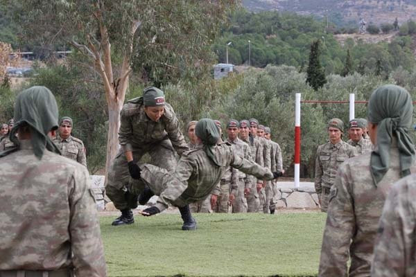 Komandolar Foça'da işte böyle yetiştiriliyor - Resim: 2