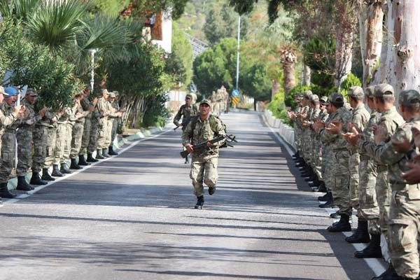 Komandolar Foça'da işte böyle yetiştiriliyor - Resim: 4