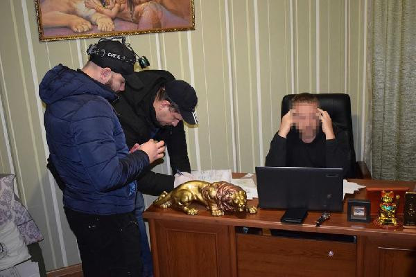 Ukraynalı genç kızları ağına düşüren çeteye operasyon - Resim: 2