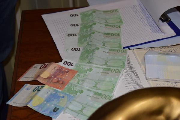 Ukraynalı genç kızları ağına düşüren çeteye operasyon - Resim: 4