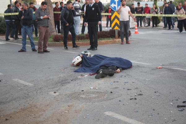 'Tek teker Arif' ile kız arkadaşı kazada öldü! - Resim: 4