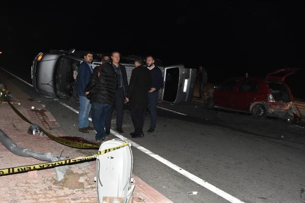 AK Partilileri taşıyan minibüs kaza yaptı! Eski milletvekili... - Resim: 4