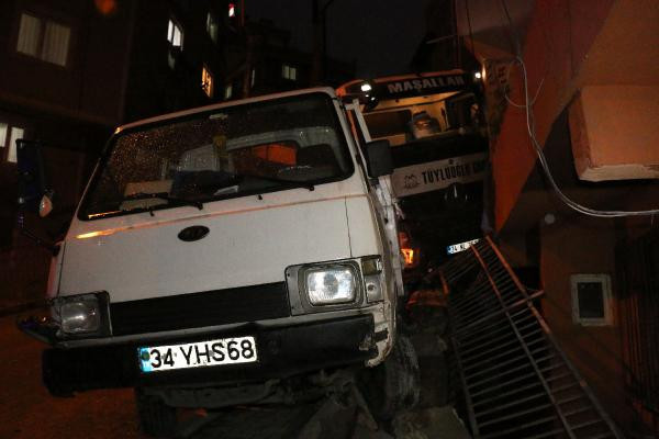 Beton mikseri yatak odasına girdi! - Resim: 3