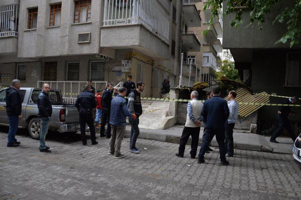 Çocuklarının gözü önünde feci olay! - Resim: 3